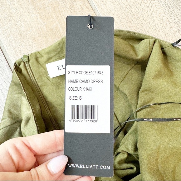 NEW Elliatt Women's Camo Mini Dress Asymmetrical Halter Khaki Green Satin Small - Picture 4 of 9